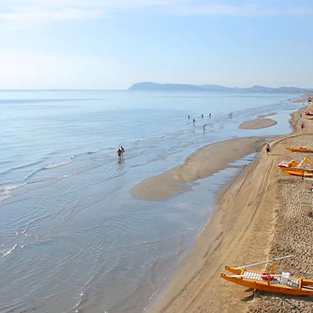 Hotel Massimo Riccione Dış mekan fotoğraf