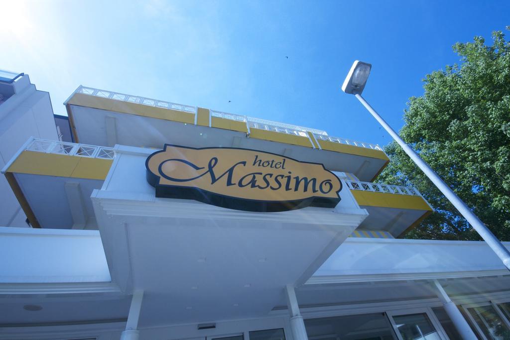 Hotel Massimo Riccione Dış mekan fotoğraf