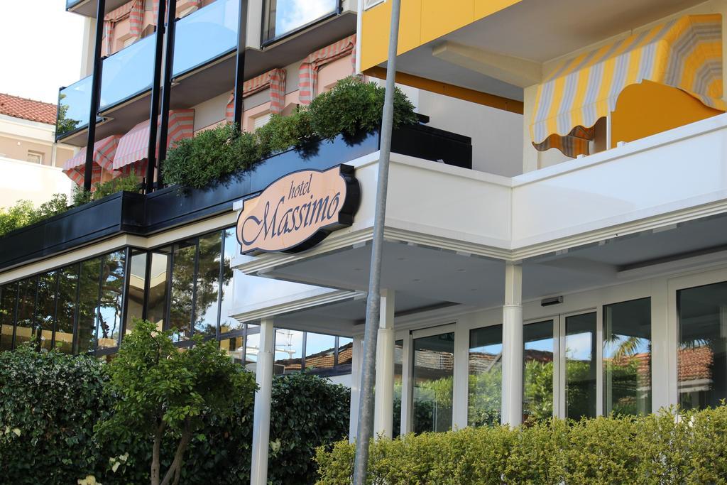 Hotel Massimo Riccione Dış mekan fotoğraf