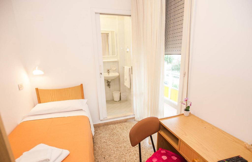 Hotel Massimo Riccione Dış mekan fotoğraf