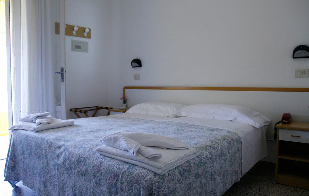 Hotel Massimo Riccione Dış mekan fotoğraf